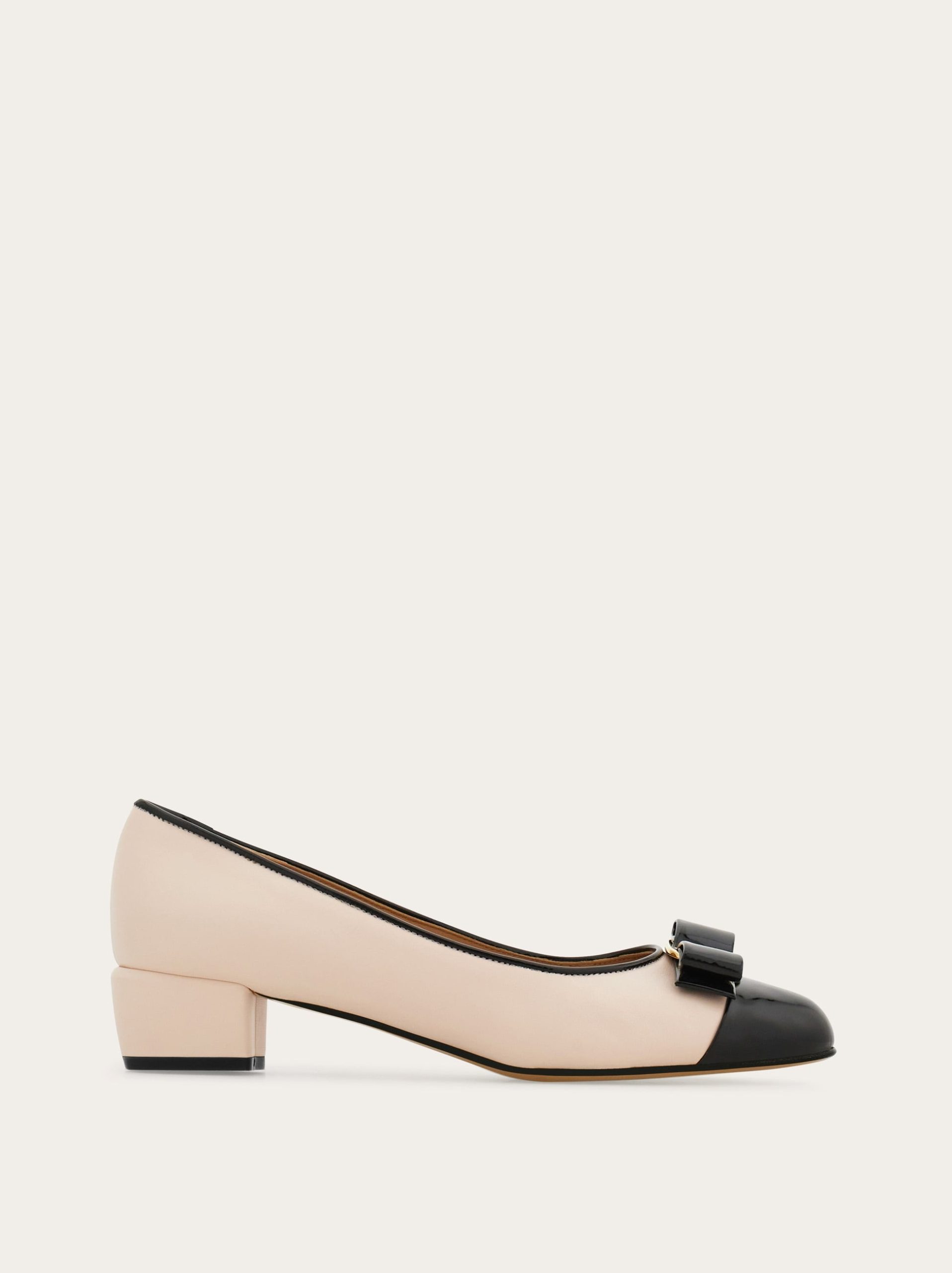 Ferragamo Vara pump - Image 1
